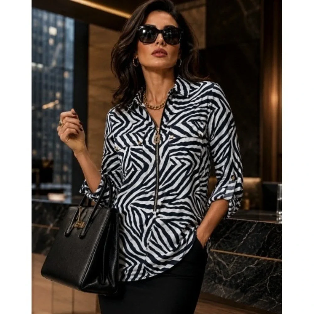 MICHAEL Michael Kors Zebra Print Zip Front Tunic Blouse Womens M Navy White